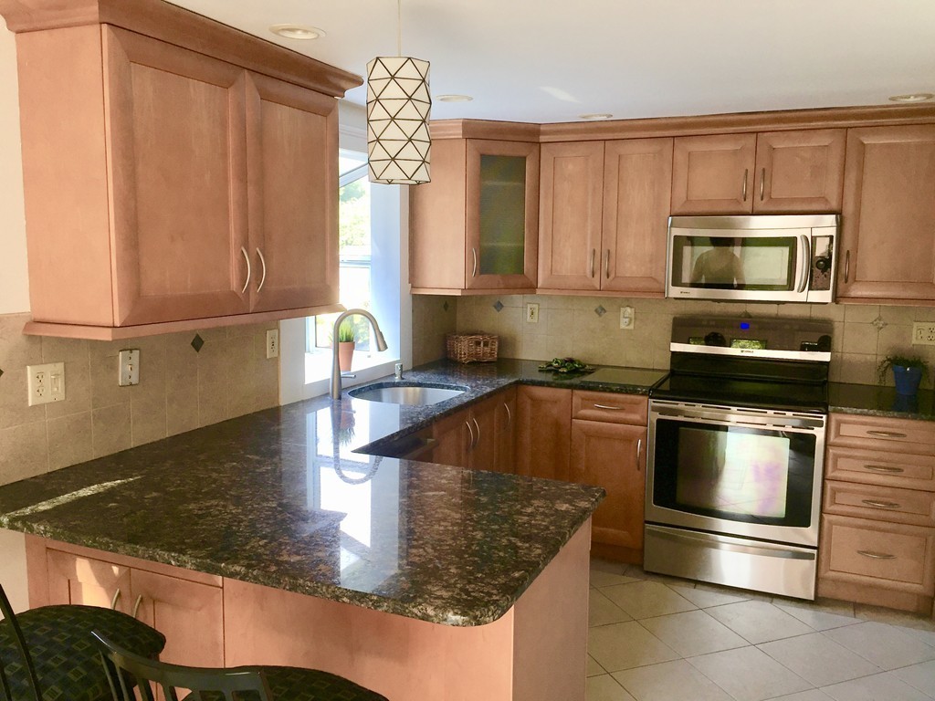4 Stonybrook Road Sharon, MA 02067 - Photo 2 of 17 Gallery Image 2