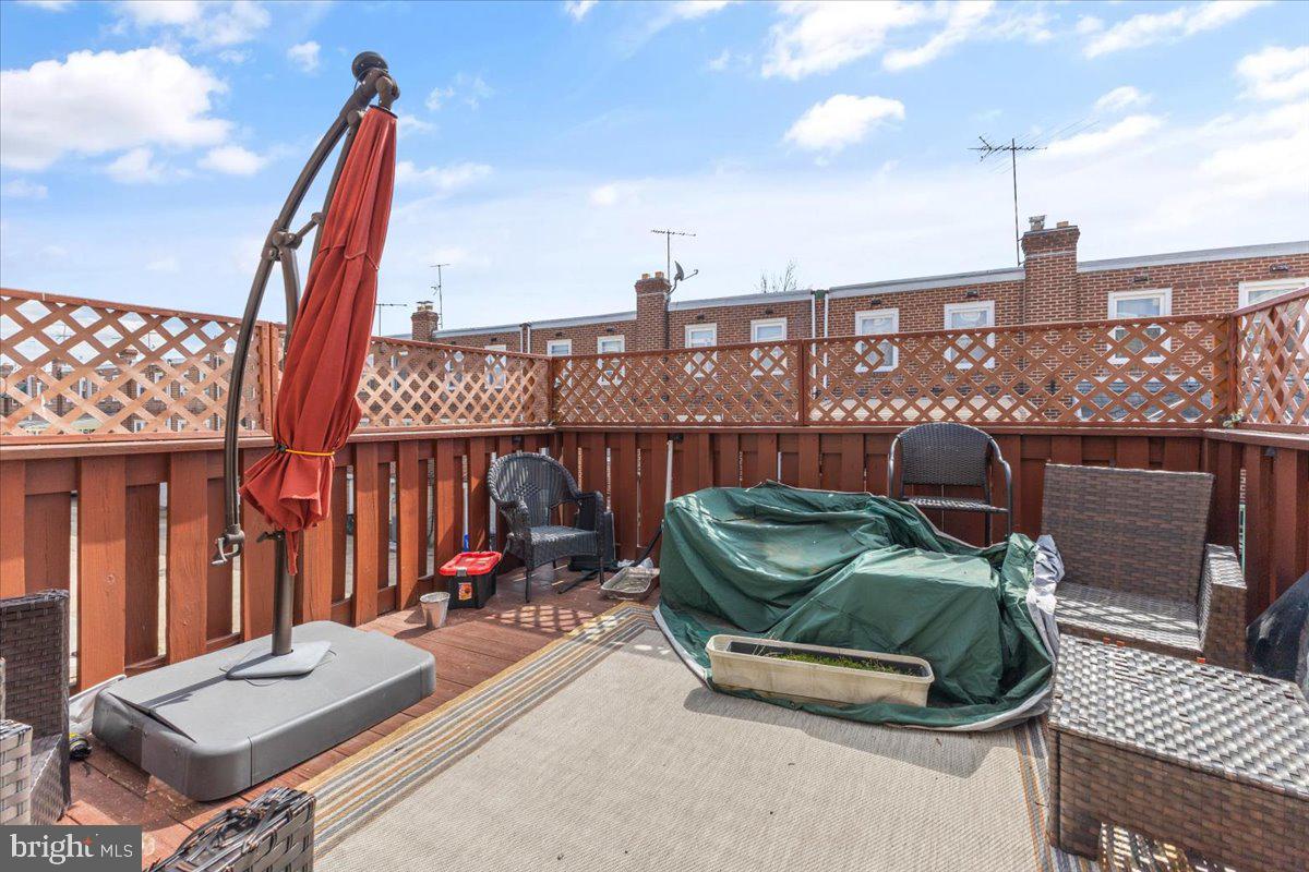 7668 Sherwood Road Philadelphia, PA 19151 - Photo 23 of 24 Deck