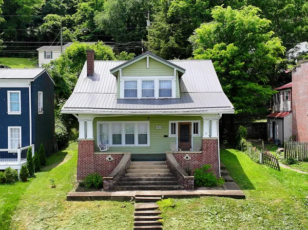 $155,000 | 464 West 2nd Street, Maysville, KY 41056