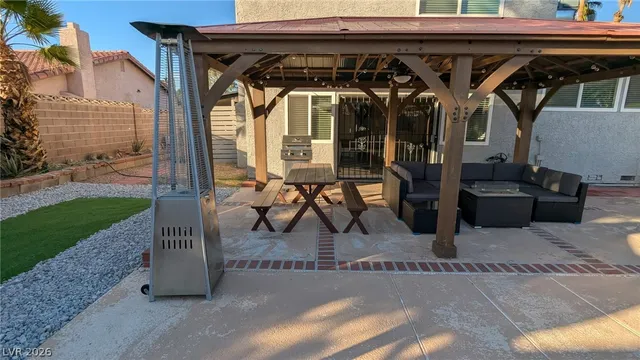 $2,895 | 5253 Cartaro Drive, Las Vegas, NV 89103