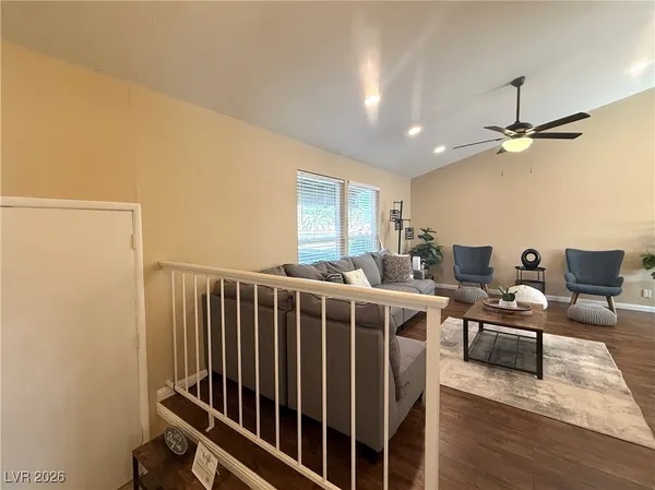 $3,084 | 5253 Cartaro Drive, Las Vegas, NV 89103
