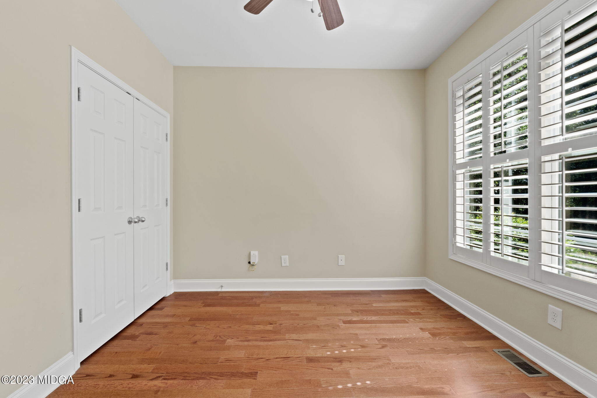 268 Godsey Road Jackson, GA 30233 - Photo 38 of 58 a view of an empty room with a window