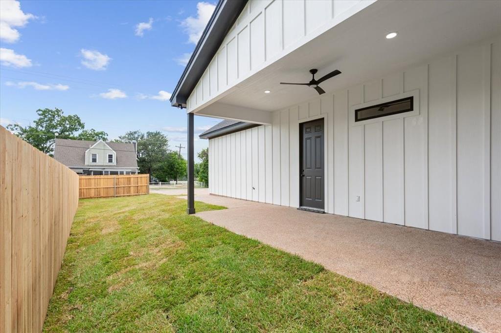 107 North Jena Street Riesel, TX 76682 - Photo 30 of 34 a view of a porch