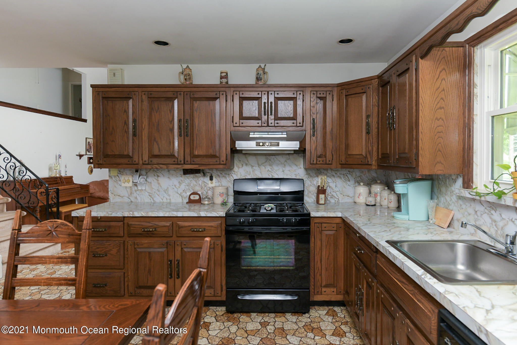 11 Old Manor Road Holmdel, NJ 07733 - Photo 12 of 22 DSC_4215