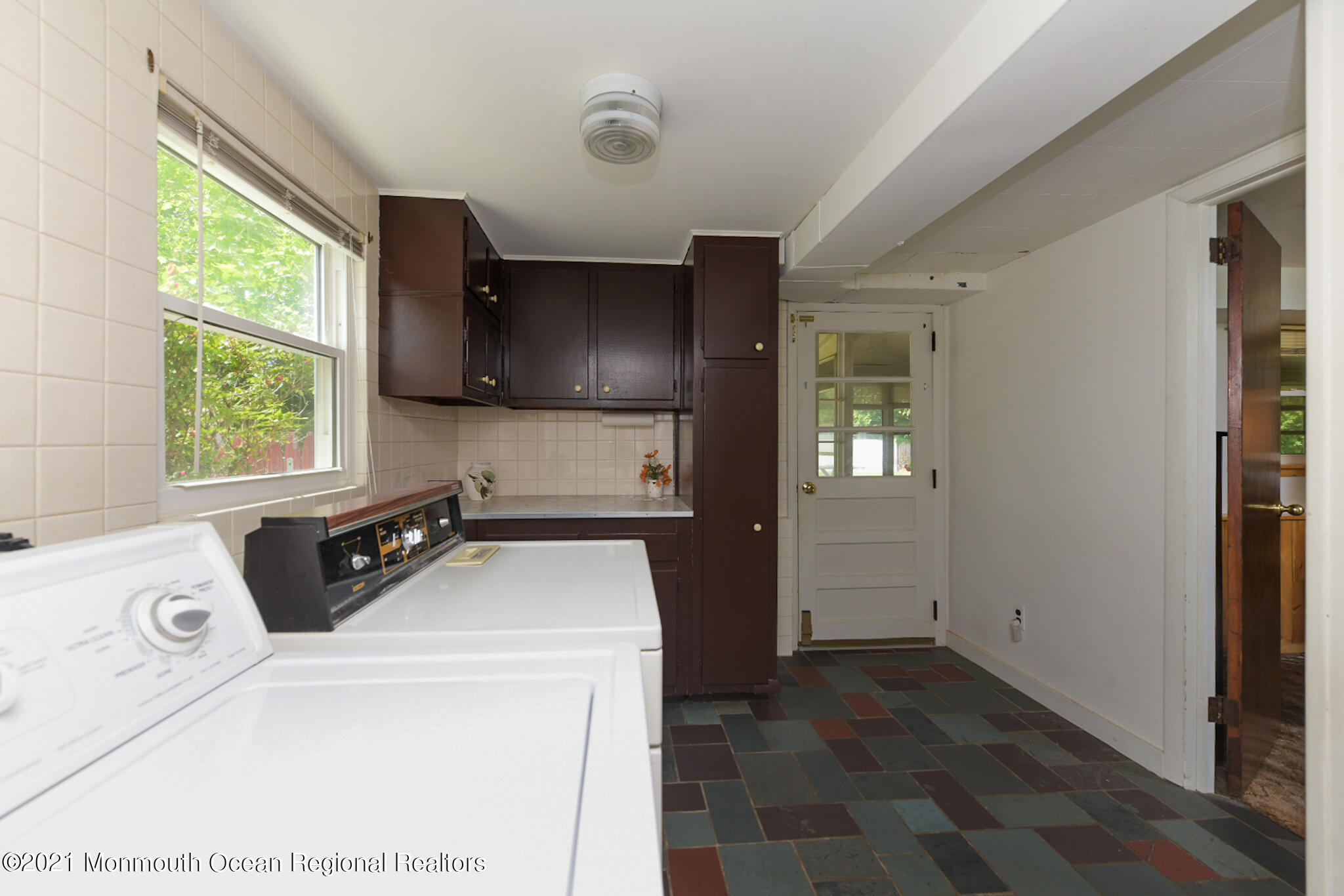 11 Old Manor Road Holmdel, NJ 07733 - Photo 15 of 22 DSC_4182