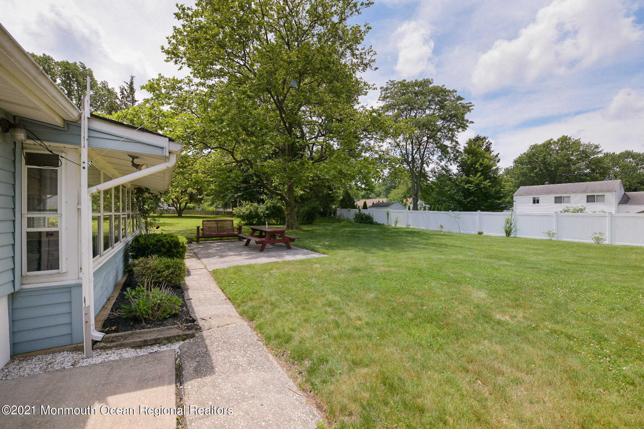 11 Old Manor Road Holmdel, NJ 07733 - Photo 20 of 22 DSC_4173
