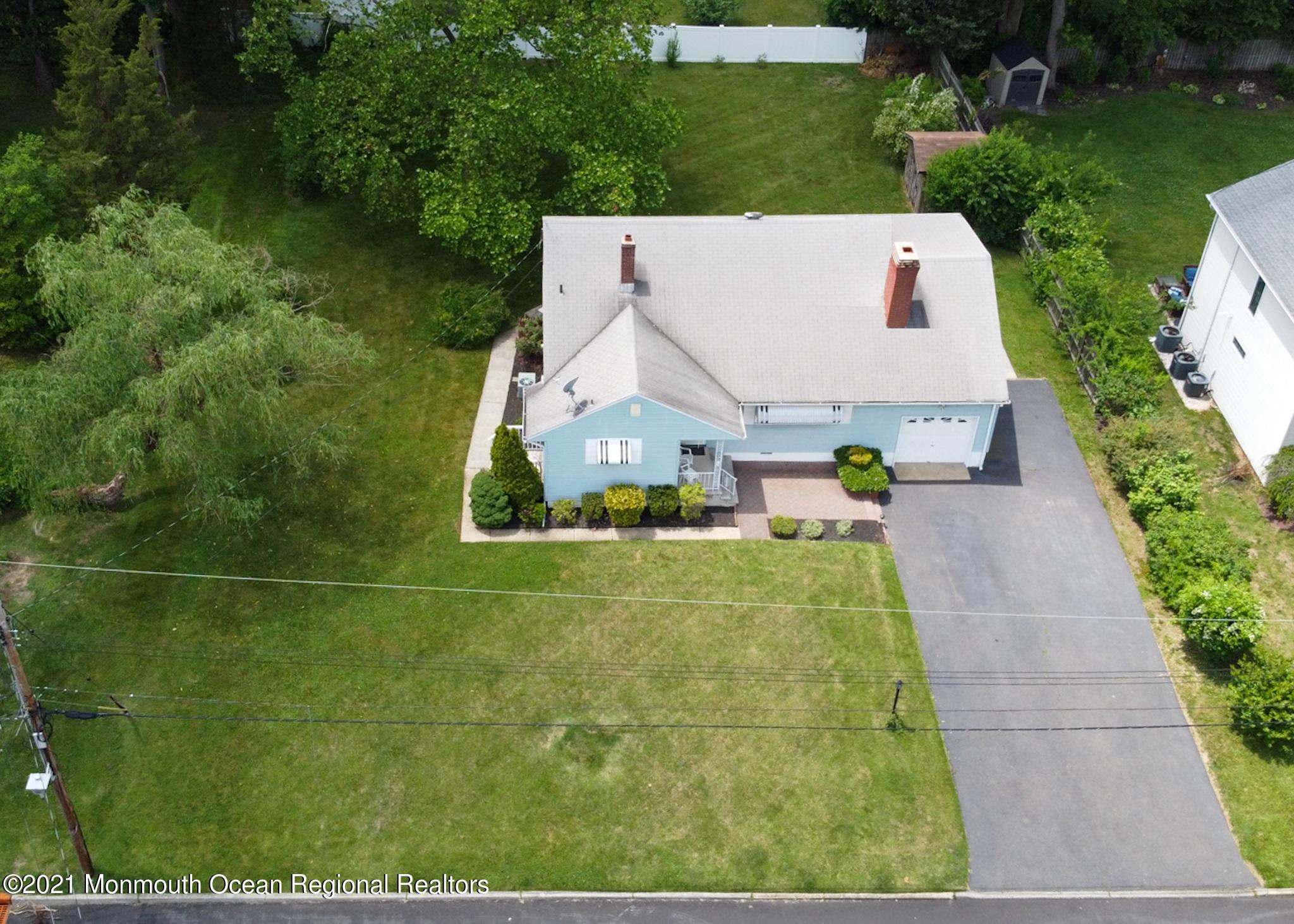 11 Old Manor Road Holmdel, NJ 07733 - Photo 22 of 22 DJI_0036