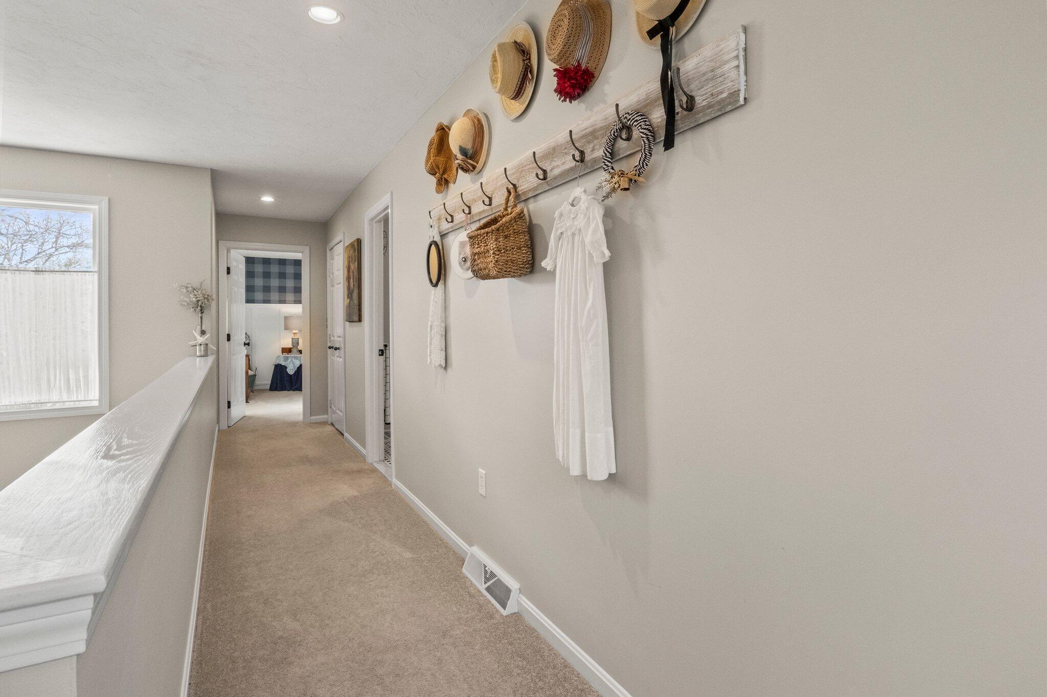 6 Aspen Road Buzzards Bay, MA 02532 - Photo 17 of 37 second floor landing