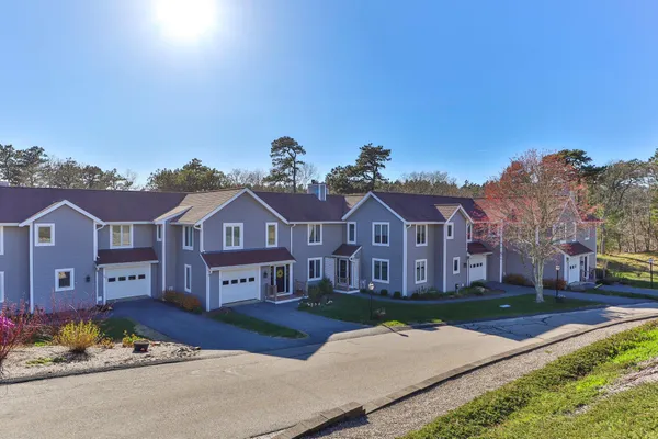 $649,000 | 6 Aspen Road, Buzzards Bay, MA 02532