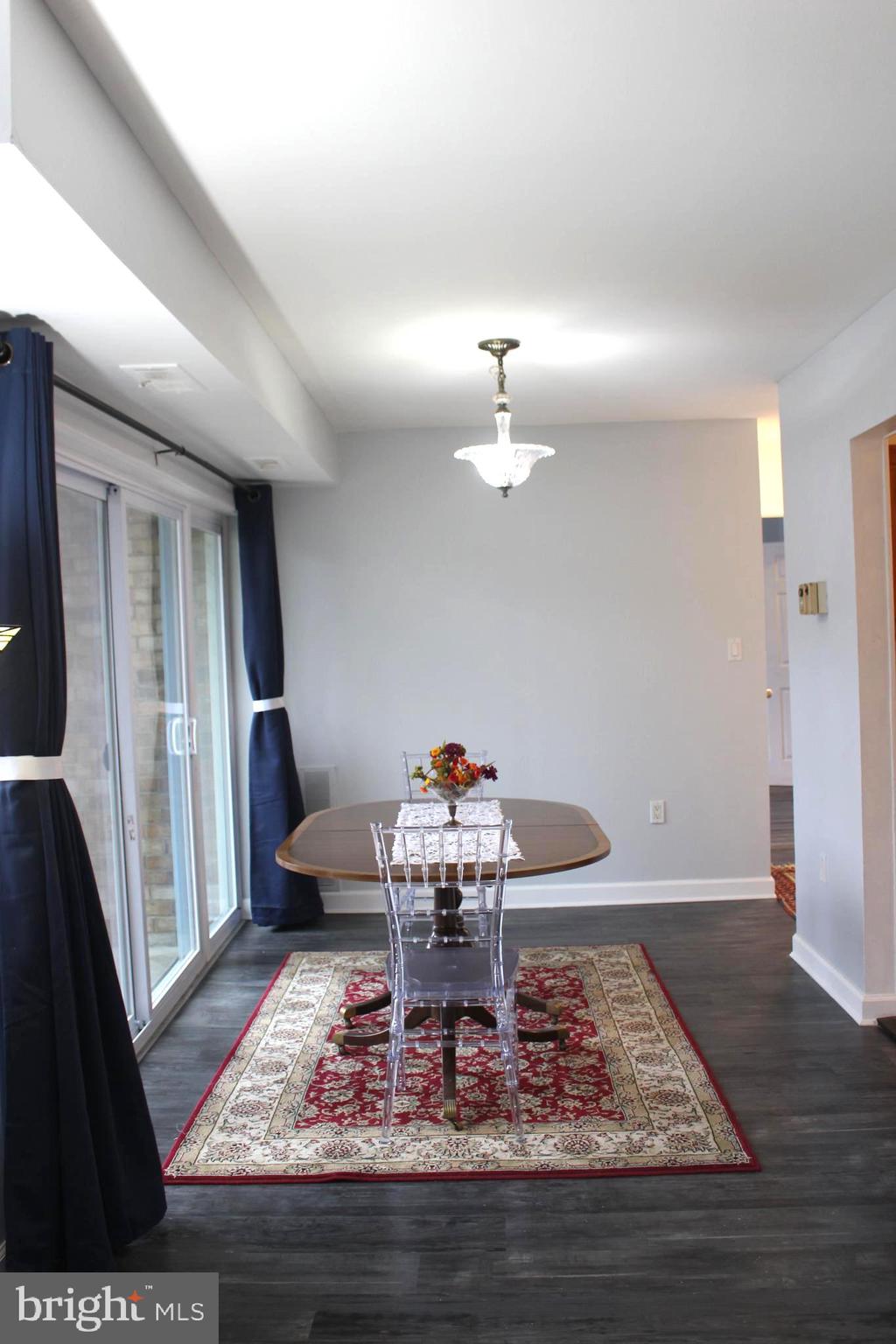3736 Bel Pre Road, Unit 37366 Silver Spring, MD 20906 - Photo 8 of 24 Dining area