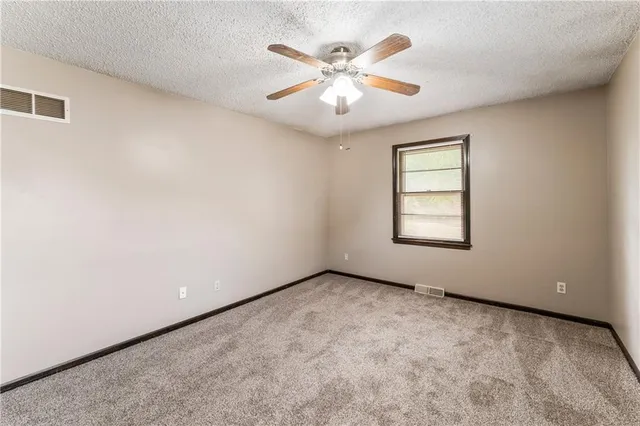 $349,900 | 1012 East Piatt Lane, Olathe, KS 66061