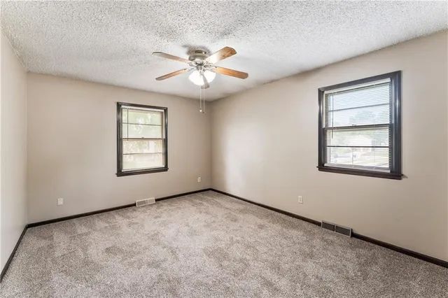 $349,900 | 1012 East Piatt Lane, Olathe, KS 66061