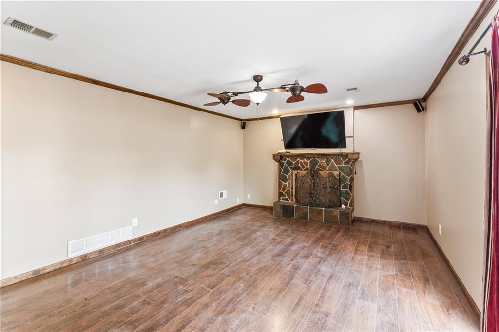 1012 East Piatt Lane Olathe, KS 66061 - Photo 24 of 39