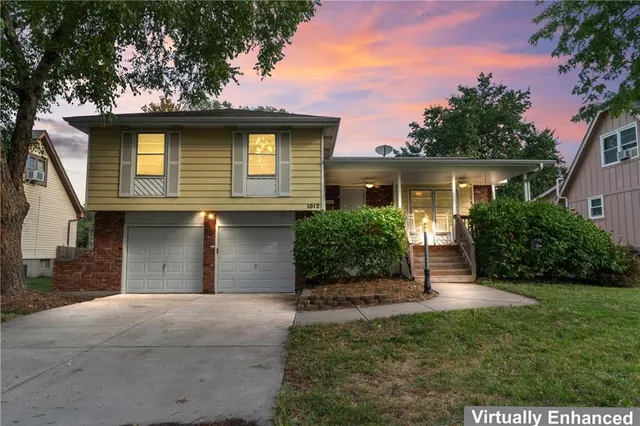 $349,900 | 1012 East Piatt Lane, Olathe, KS 66061