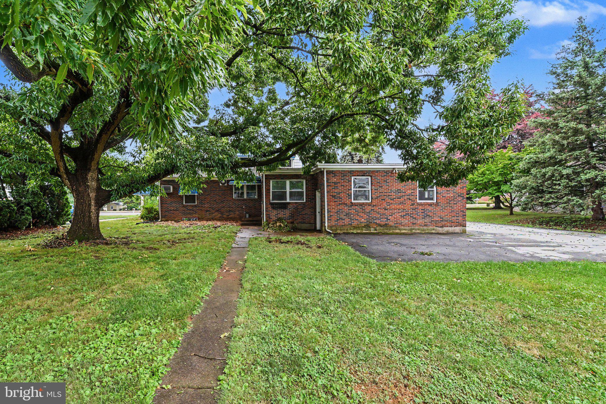 125 West Governor Road Hershey, PA 17033 - Photo 24 of 28