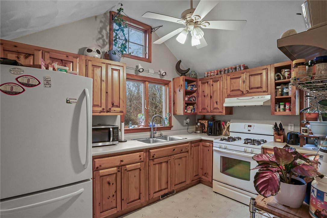 56 Laurel Street Hopkinton, RI 02804 - Photo 14 of 30