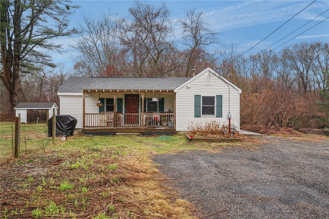 56 Laurel Street Hopkinton, RI 02804 - Photo 2 of 30