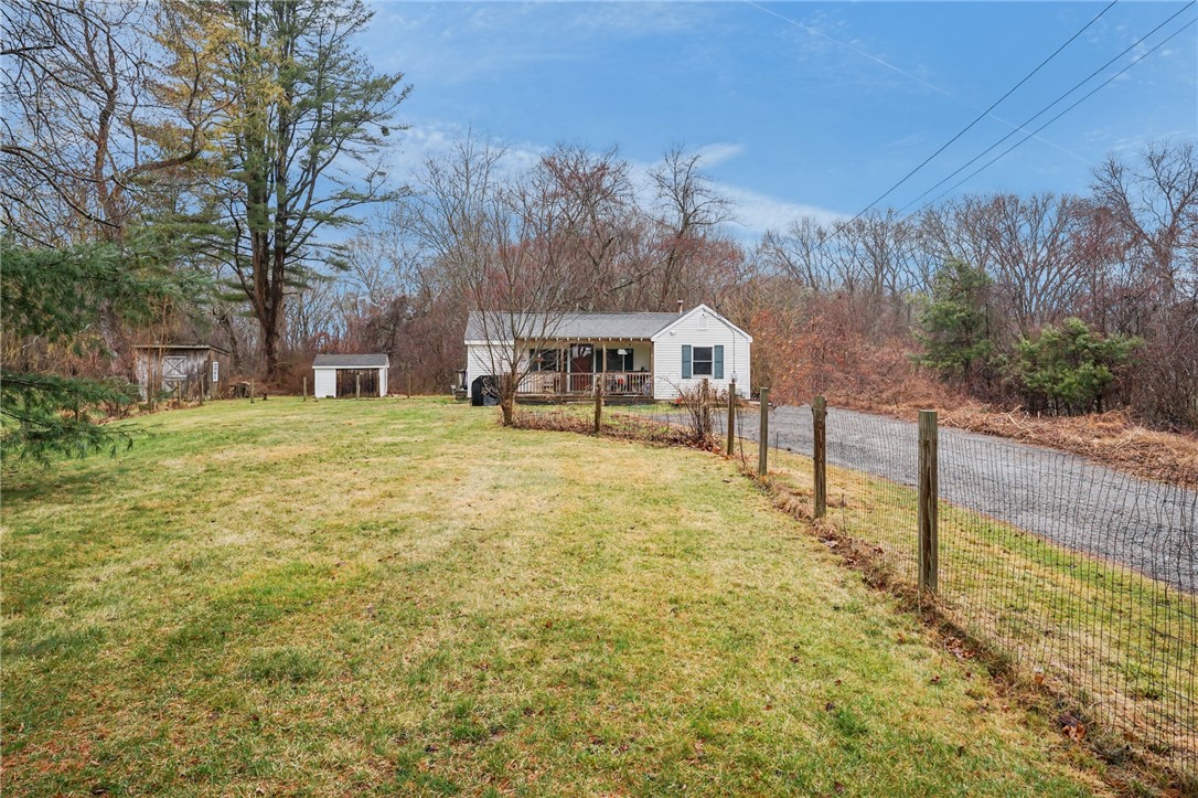 56 Laurel Street Hopkinton, RI 02804 - Photo 3 of 30