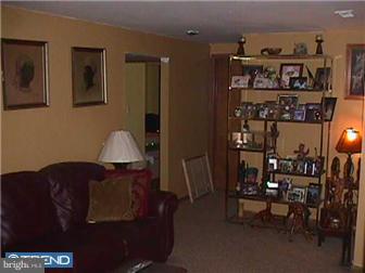 336 Yale Road Pemberton, NJ 08068 - Photo 8 of 11 Family Room