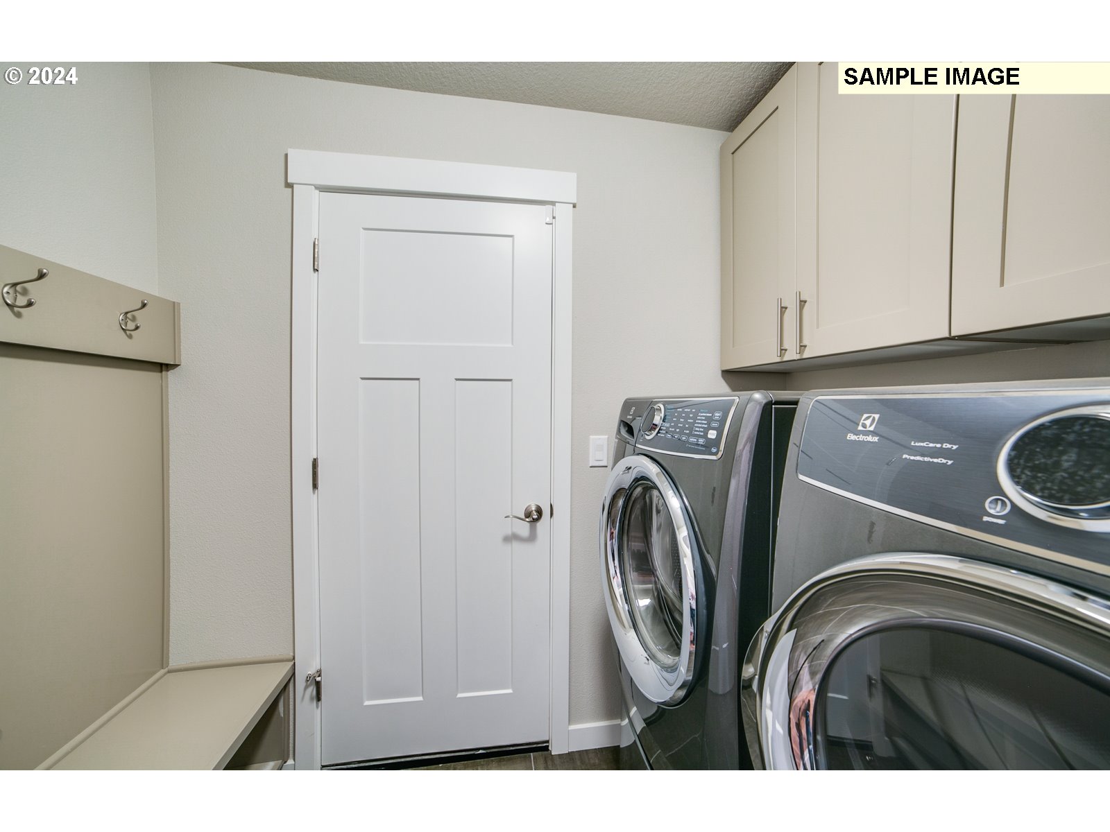 1344 North Kalani Loop, Unit LOT 65 Ridgefield, WA 98642 - Photo 17 of 24 a utility room with dryer and washer