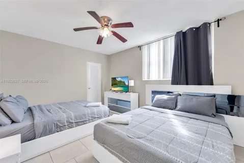 $489,000 | 3801 South Ocean Drive, Unit 7V, Hollywood, FL 33019