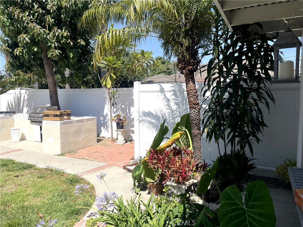 9488 Foster Road Bellflower, CA 90706 - Photo 35 of 37