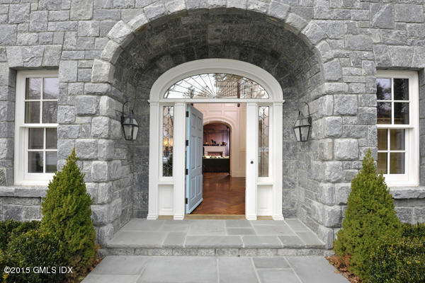 18 Parsonage Road Greenwich, CT 06830 - Photo 2 of 20 Entry