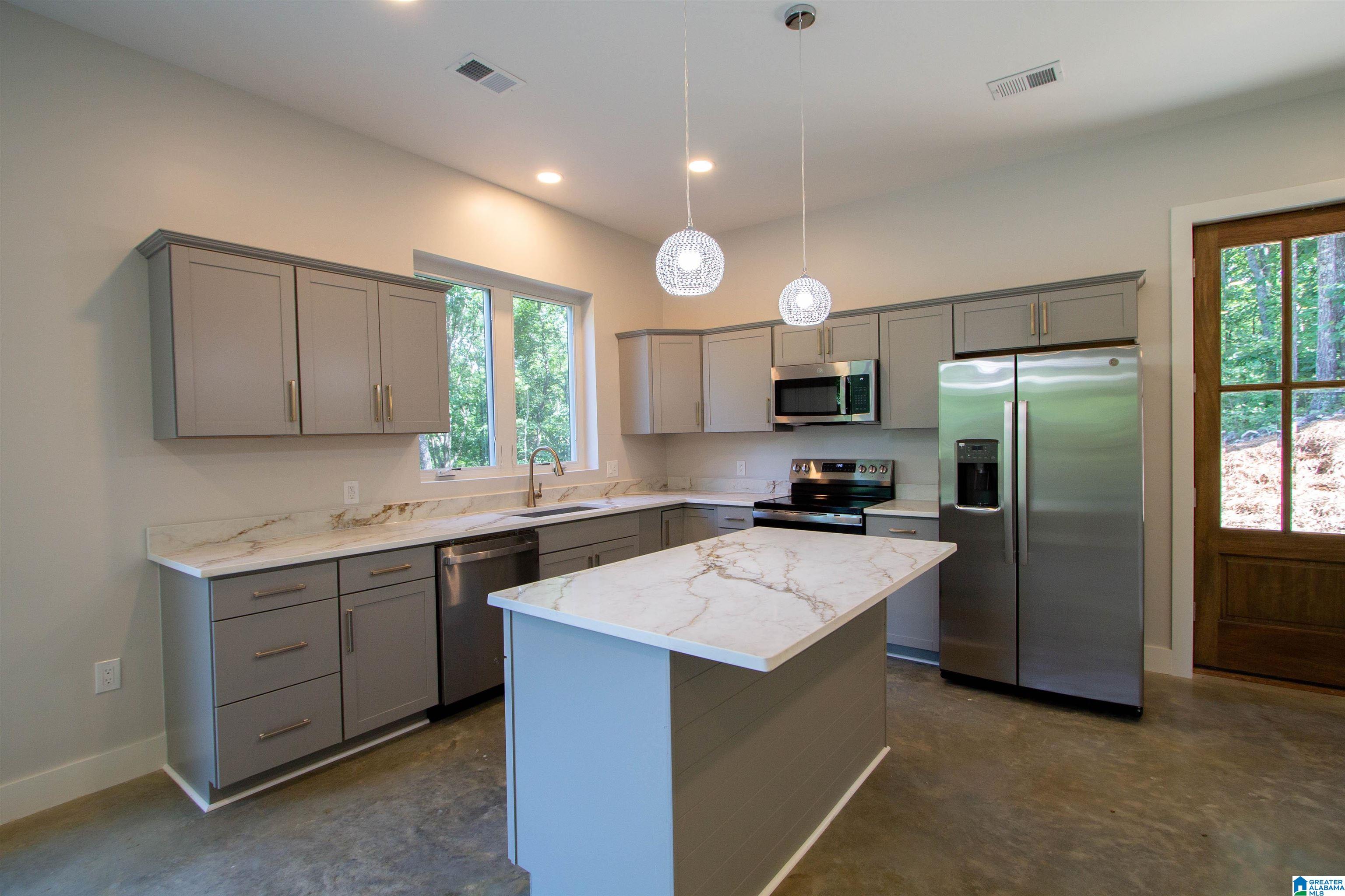689 Beaver Creek Road Remlap, AL 35133 - Photo 11 of 64