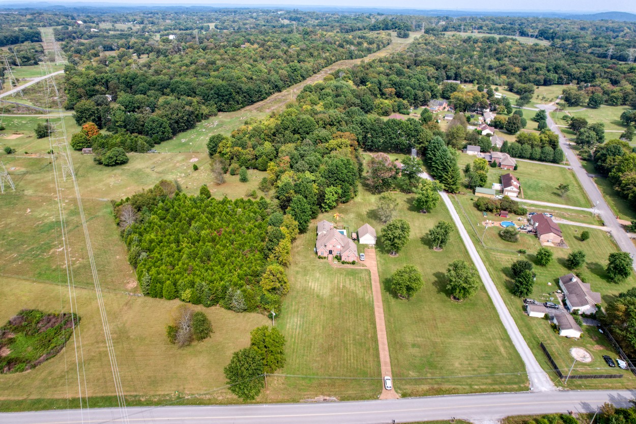 1775 Beckwith Road Mount Juliet, TN 37122 - Photo 4 of 64 a view of a yard with an outdoor space