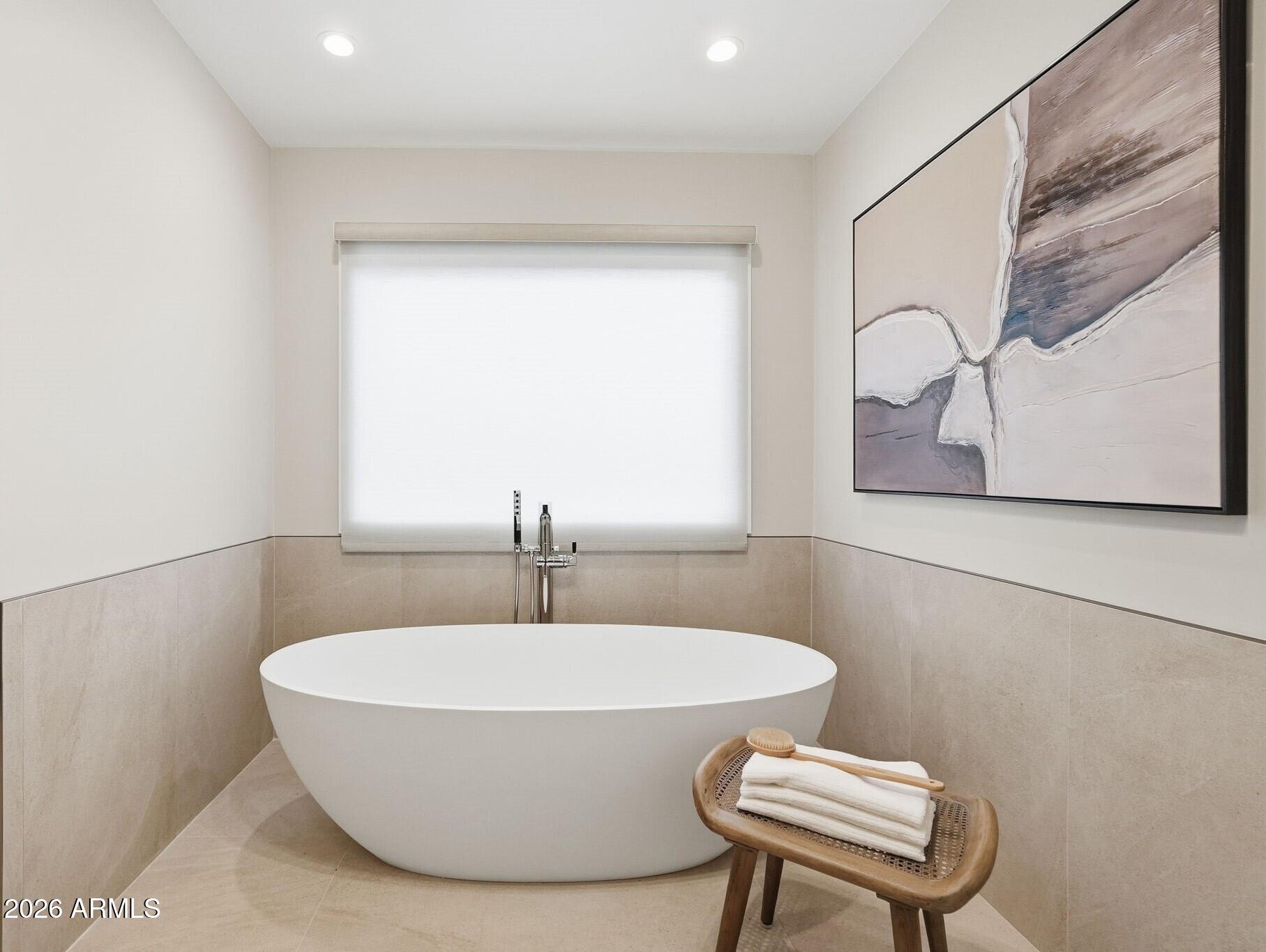 7475 East Gainey Ranch Road, Unit 7 Scottsdale, AZ 85258 - Photo 38 of 77 038_Primary Ensuite