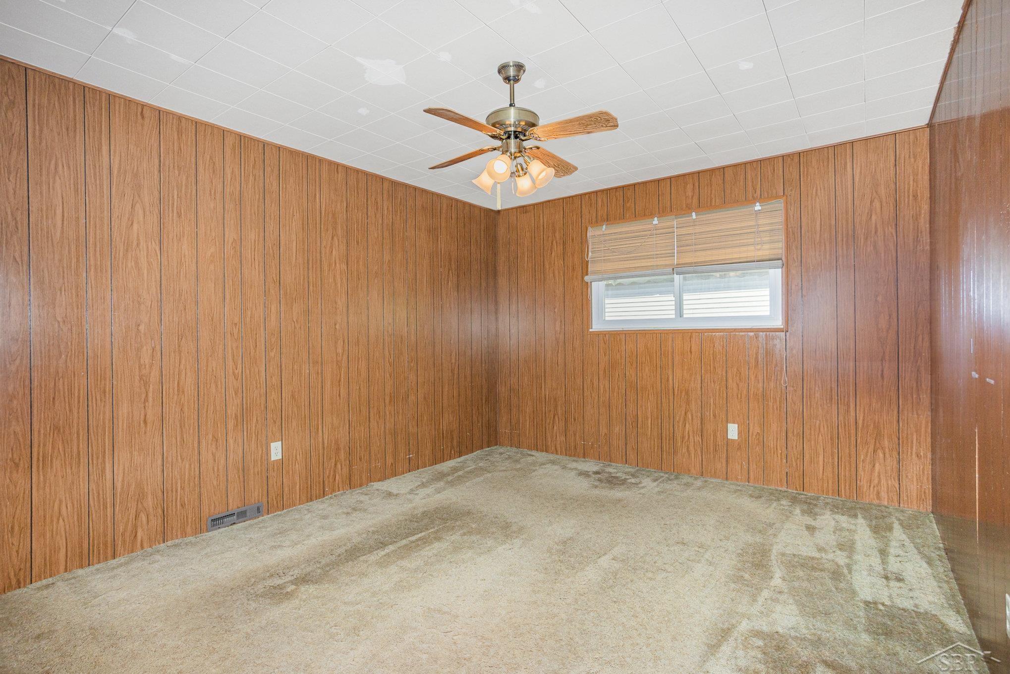 1012 Fraser Street Bay City, MI 48708 - Photo 15 of 21 50157149-c3f9314f-1009-4810-a00b-3e0b49978fbb.JPG