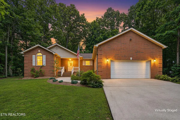 $399,999 | 227 St George Drive, Crossville, TN 38558