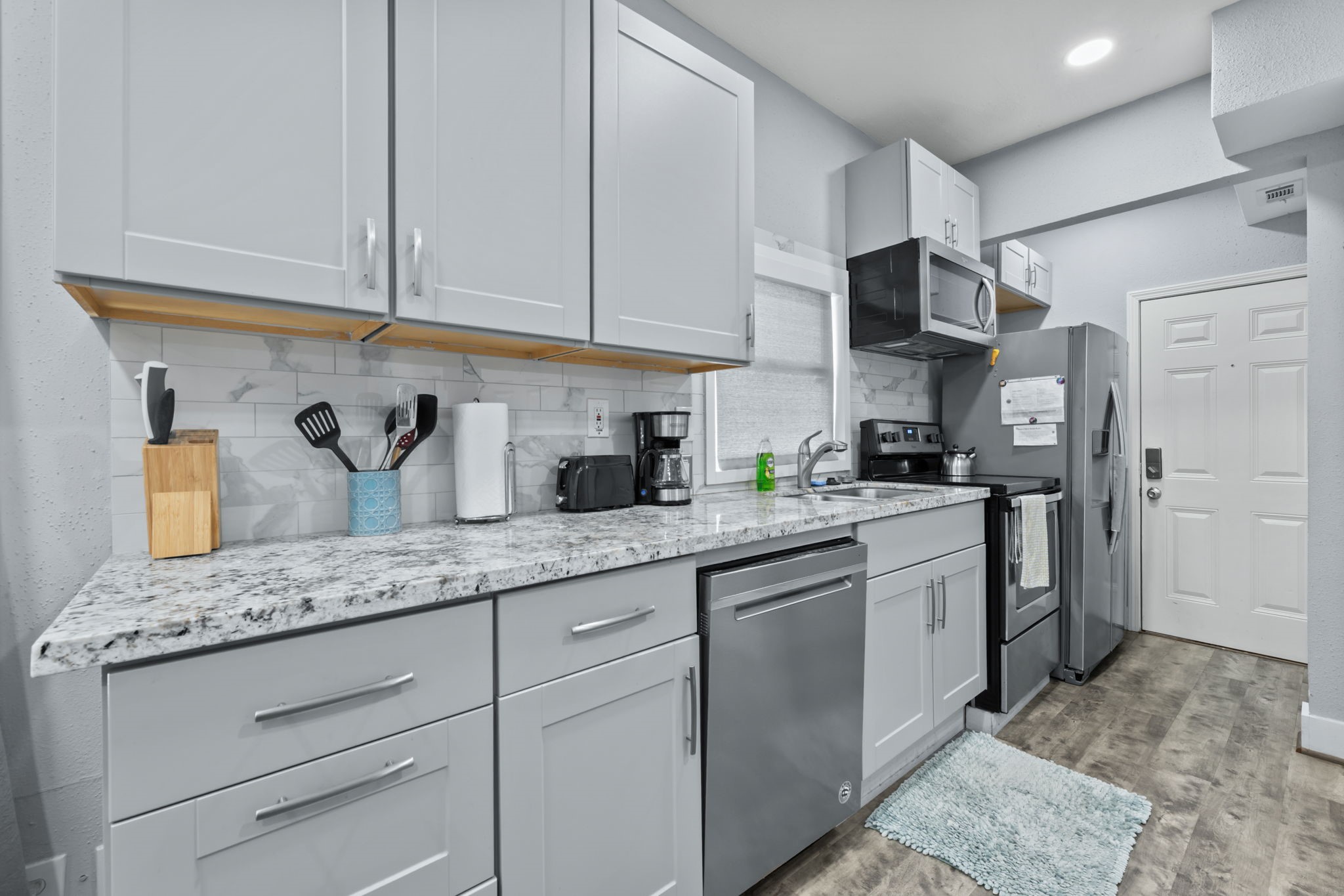 412 Drew Street, Unit 1 Houston, TX 77006 - Photo 4 of 22