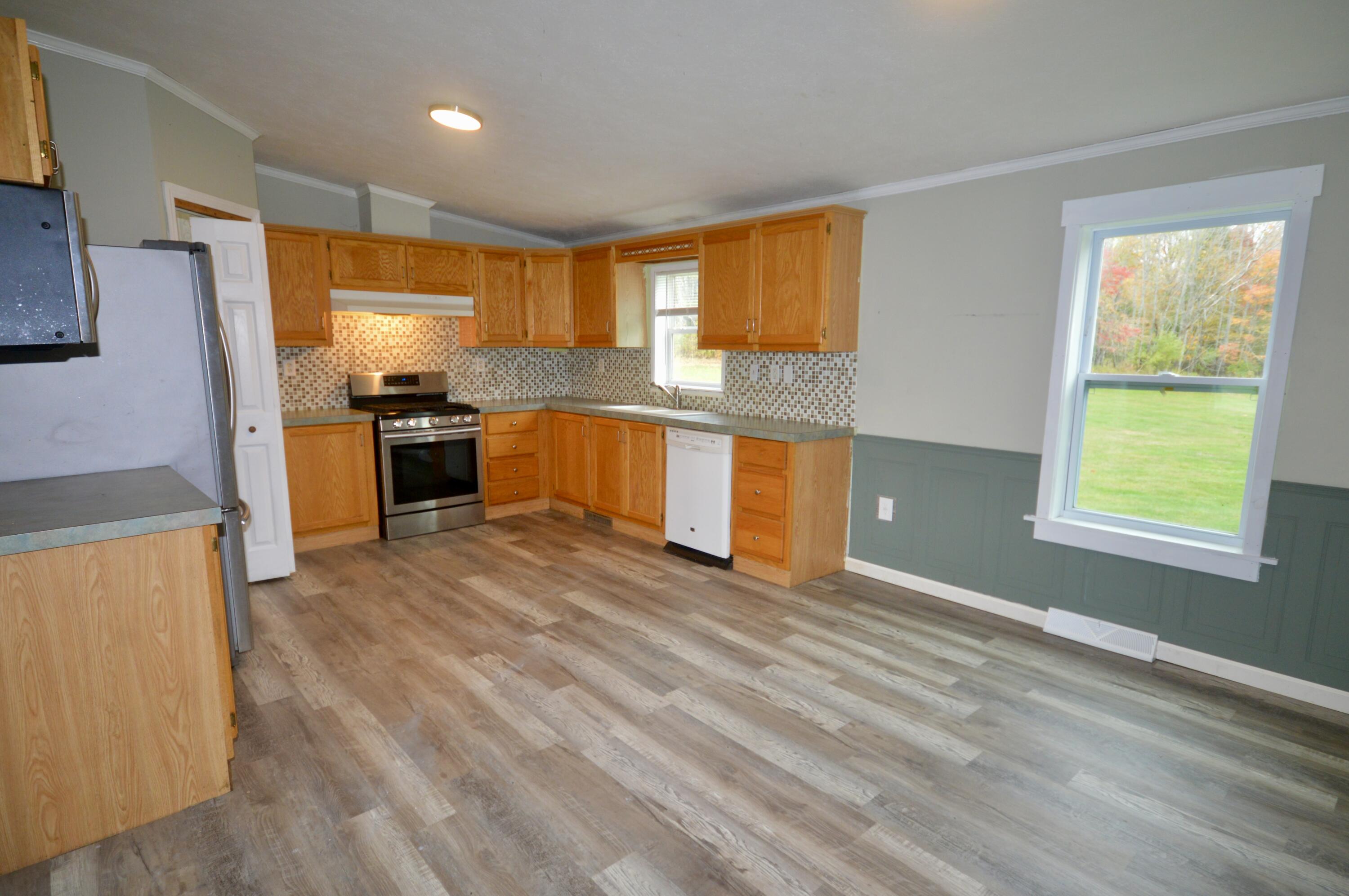 63 Beans Corner Road Pittsfield, ME 04967 - Photo 8 of 30 DSC_0017