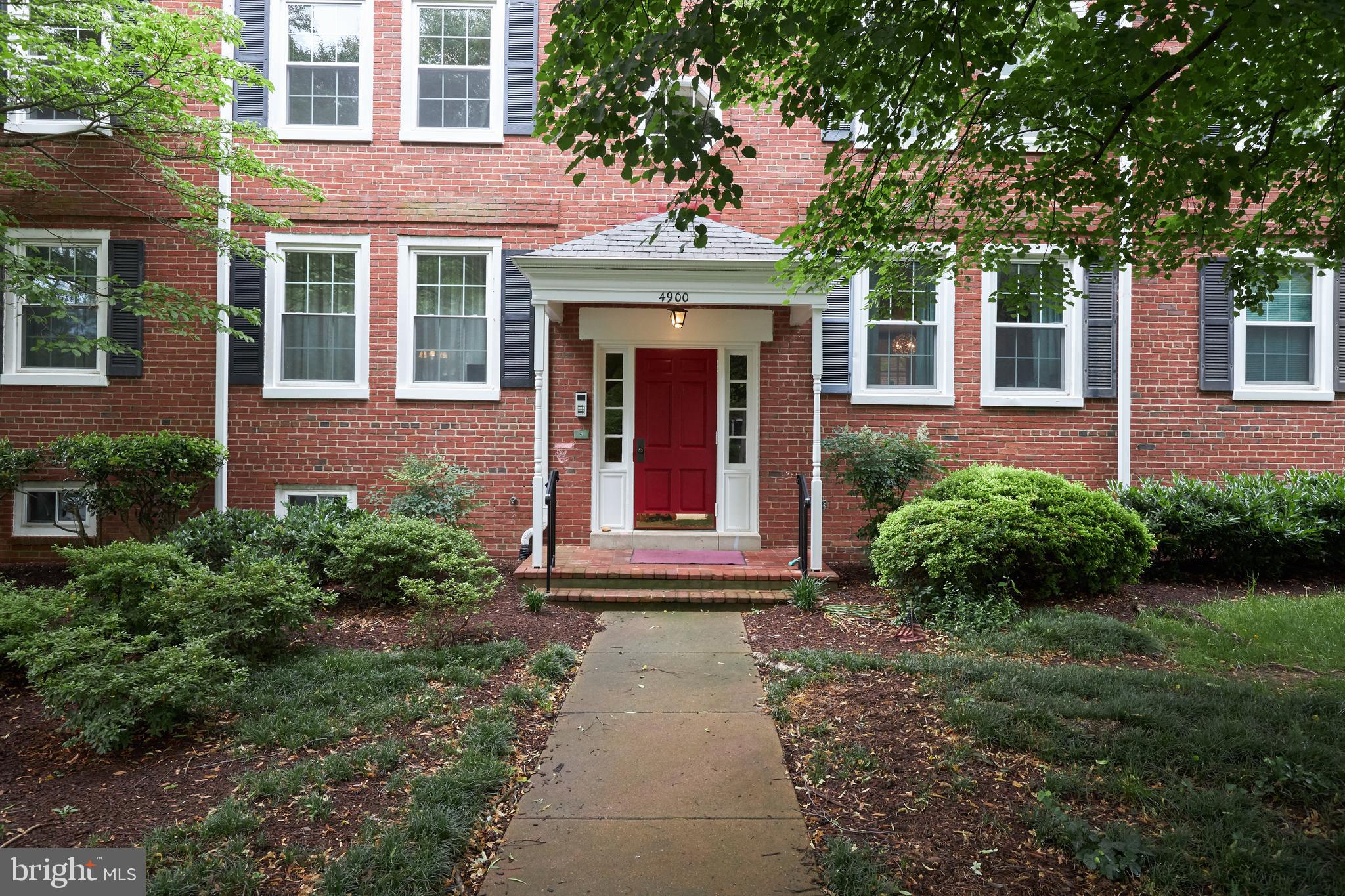 4900 29th Road South, Unit B1 Arlington, VA 22206 - Photo 1 of 56 Front Entry