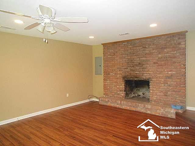 1148 West Dean Road Temperance, MI 48182 - Photo 14 of 21 20443268-13.JPG