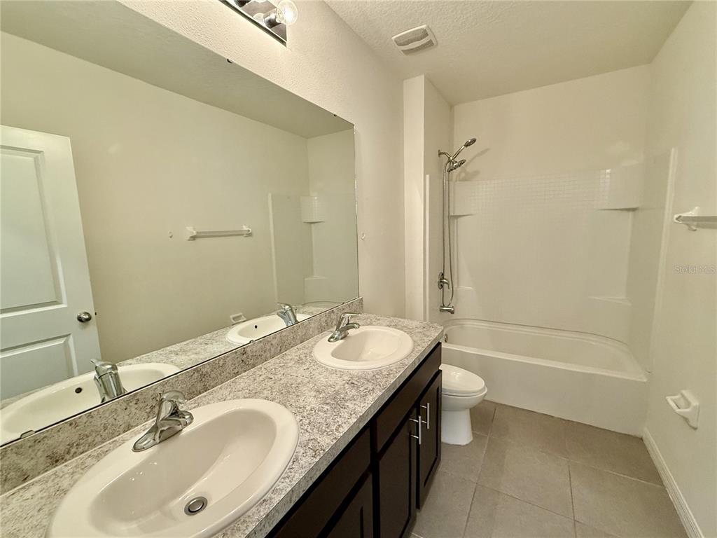 31000 Summer Sun Loop Wesley Chapel, FL 33545 - Photo 24 of 32