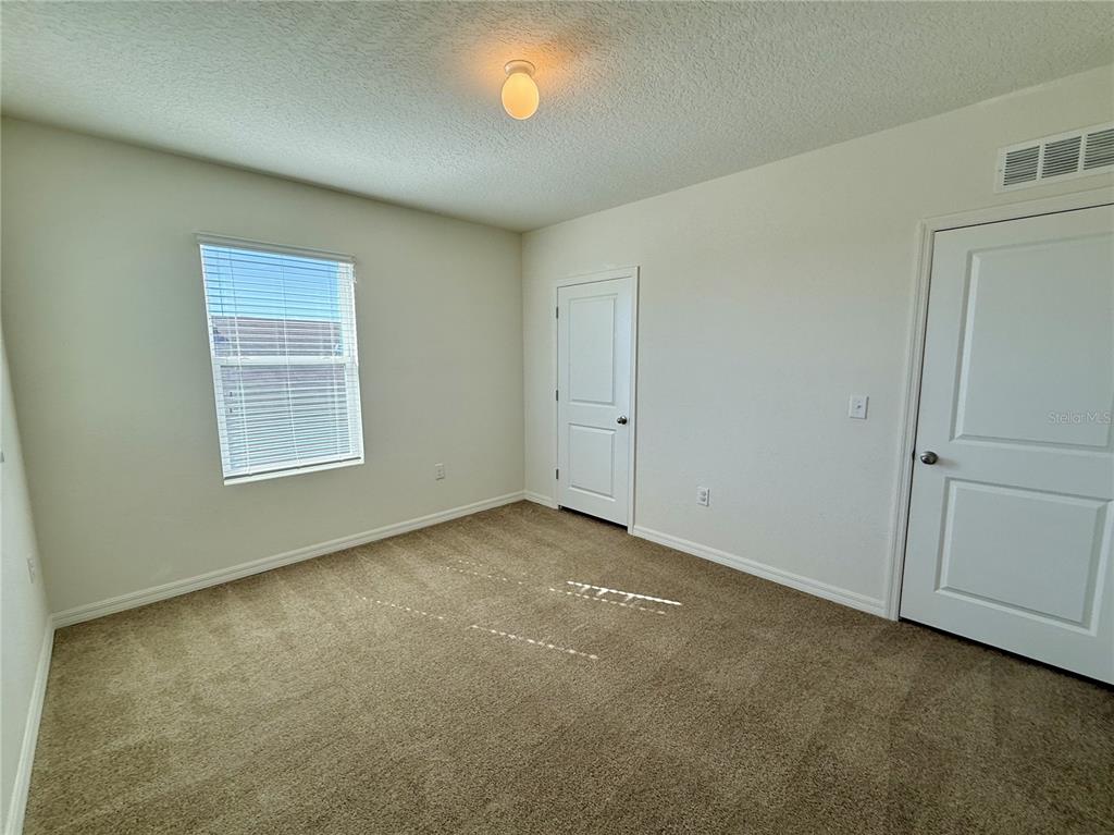 31000 Summer Sun Loop Wesley Chapel, FL 33545 - Photo 26 of 32