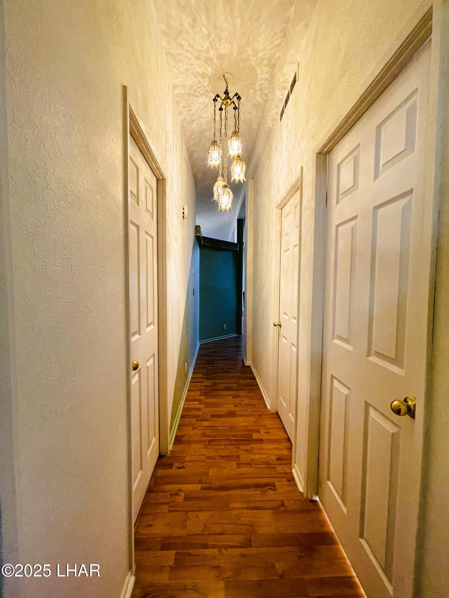 676 Hagley Loop Quartzsite, AZ 85346 - Photo 10 of 49 Elegant chandelier lighting
