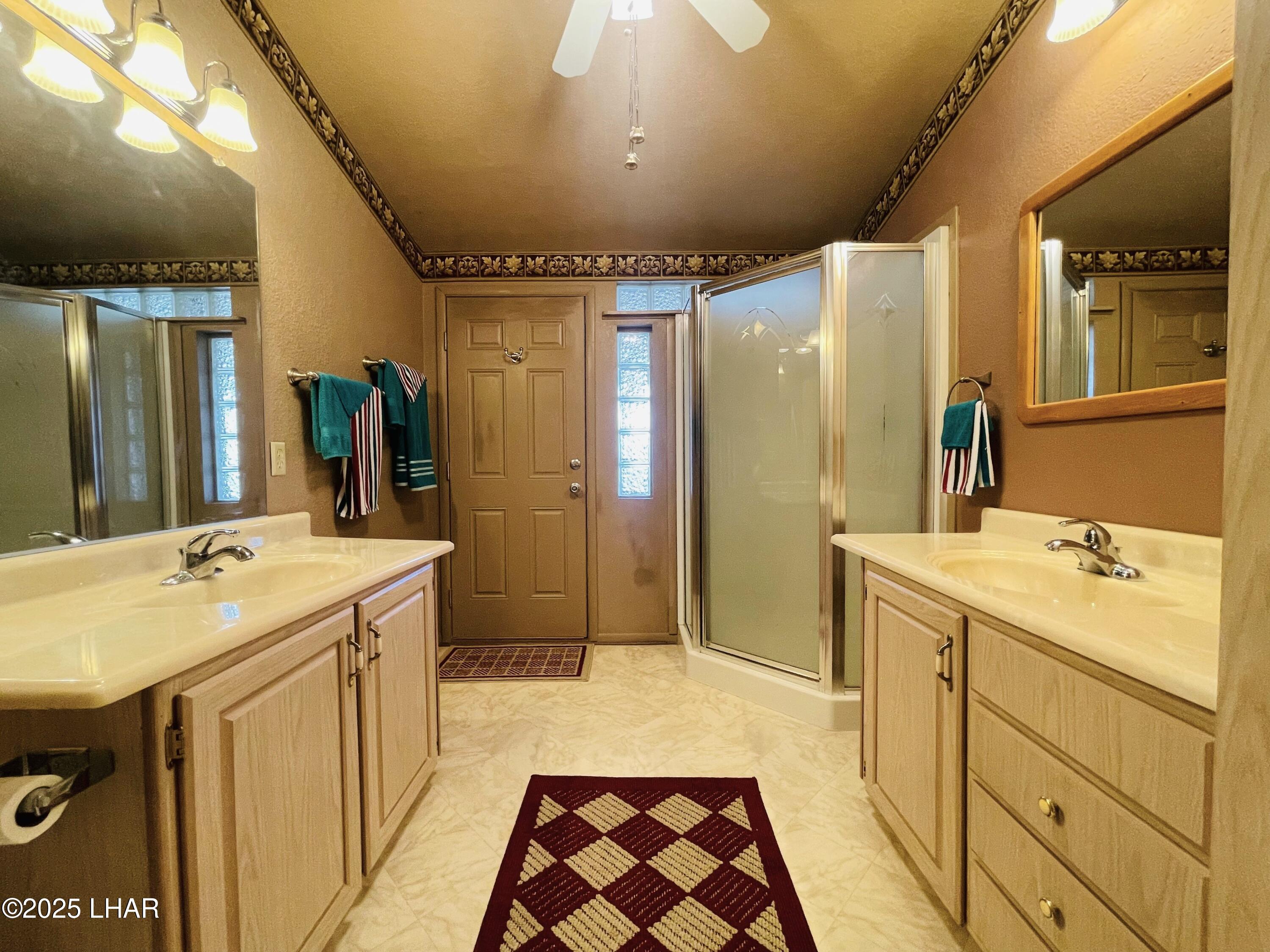 676 Hagley Loop Quartzsite, AZ 85346 - Photo 18 of 49 Jack n Jill entrance from Master suite to Bonus Room.