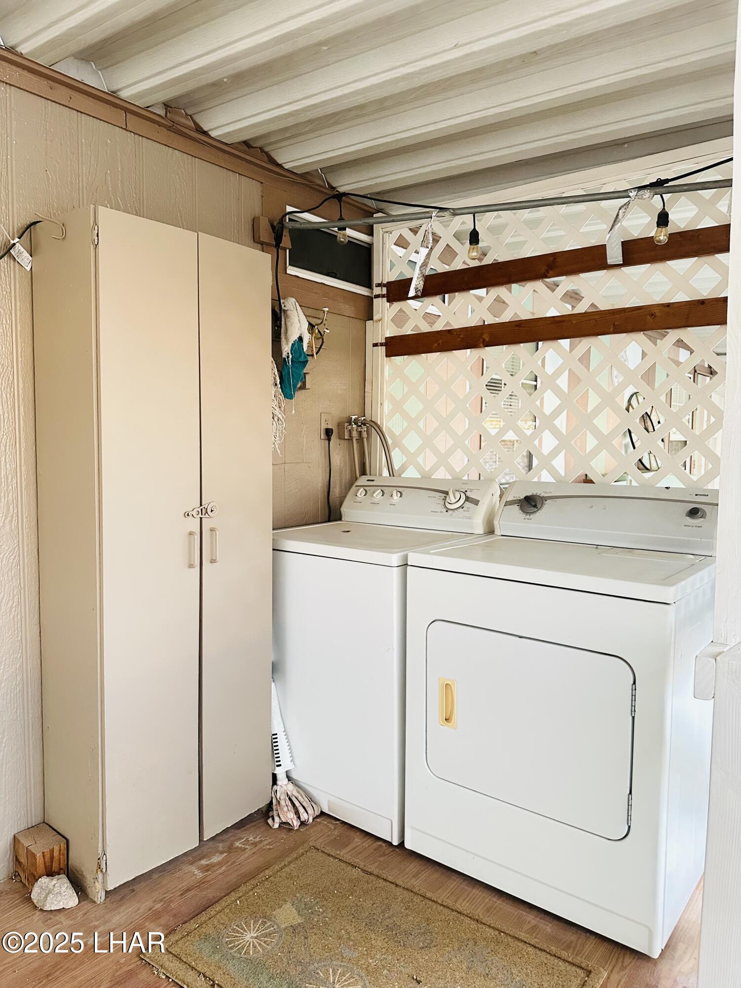 676 Hagley Loop Quartzsite, AZ 85346 - Photo 20 of 49 Laundry