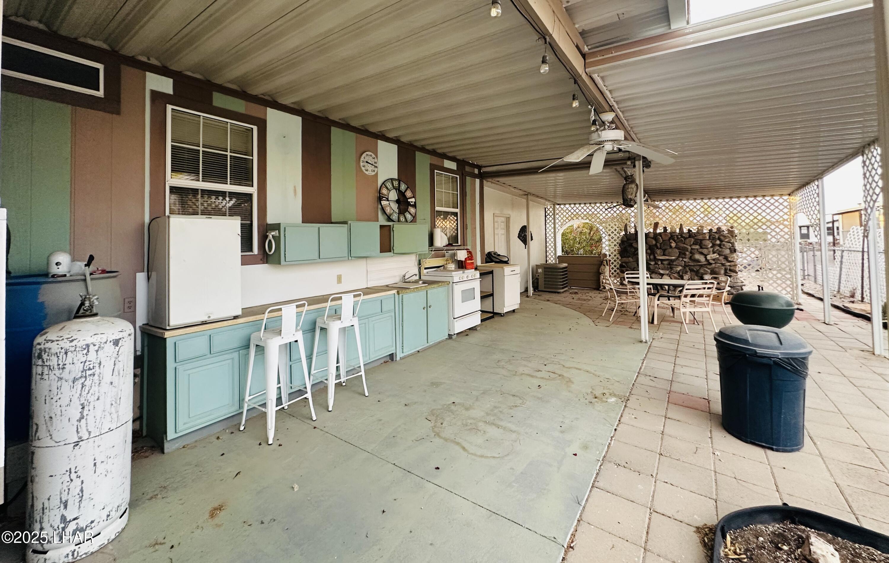 676 Hagley Loop Quartzsite, AZ 85346 - Photo 24 of 49 Outdoor Kitchen/BBQ Area