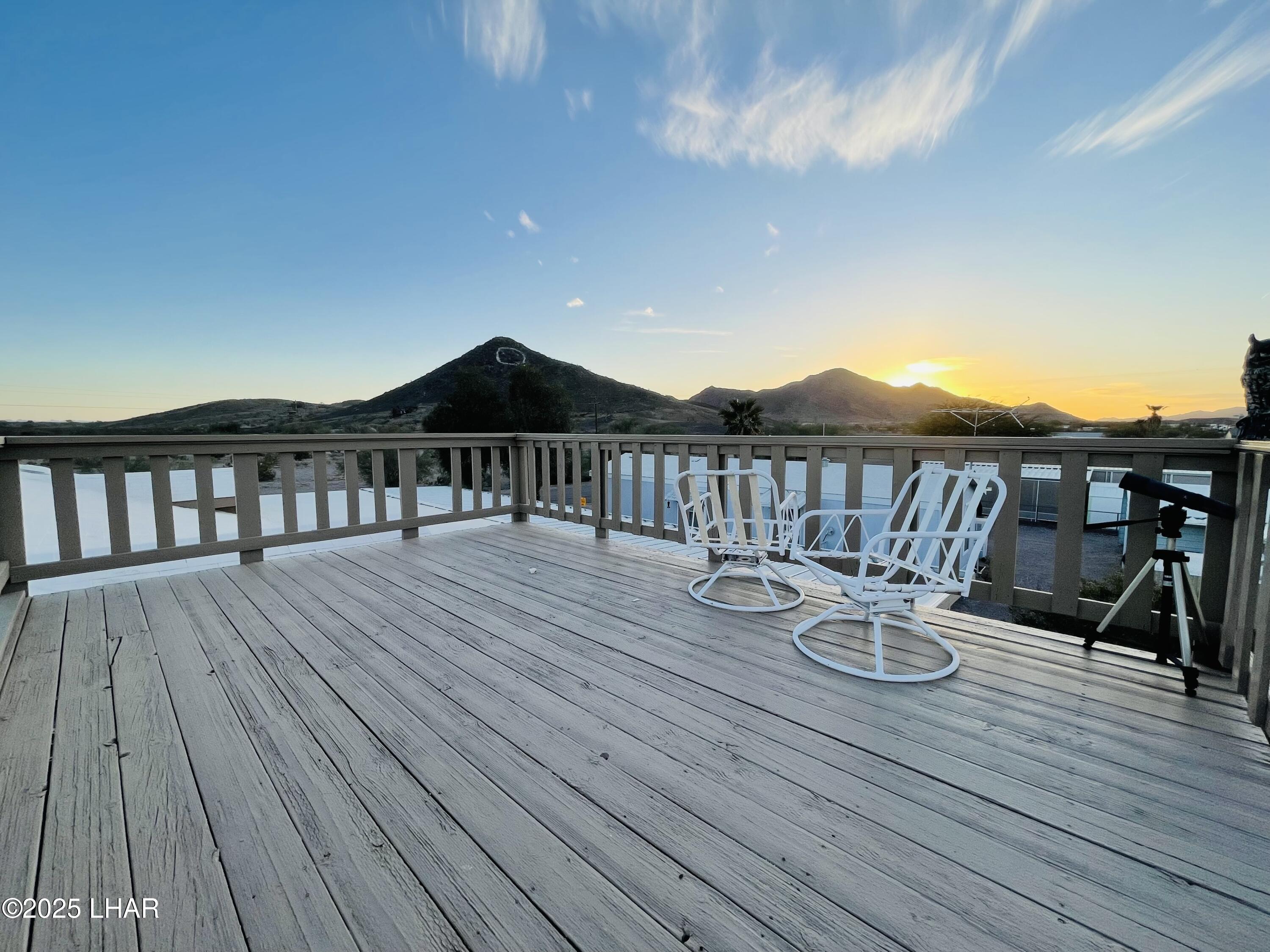676 Hagley Loop Quartzsite, AZ 85346 - Photo 41 of 49 Sun Deck View