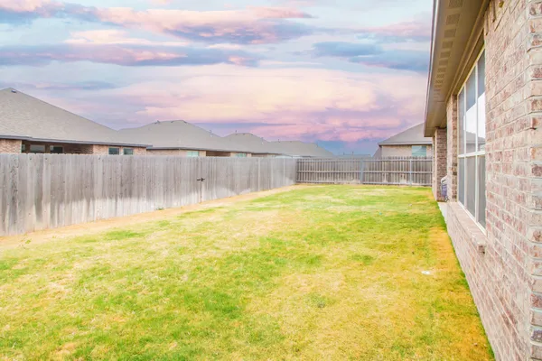 $305,000 | 7613 60th Street, Lubbock, TX 79407