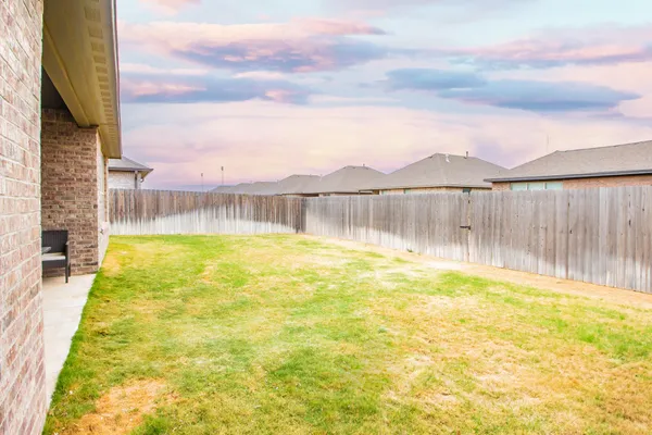 $305,000 | 7613 60th Street, Lubbock, TX 79407