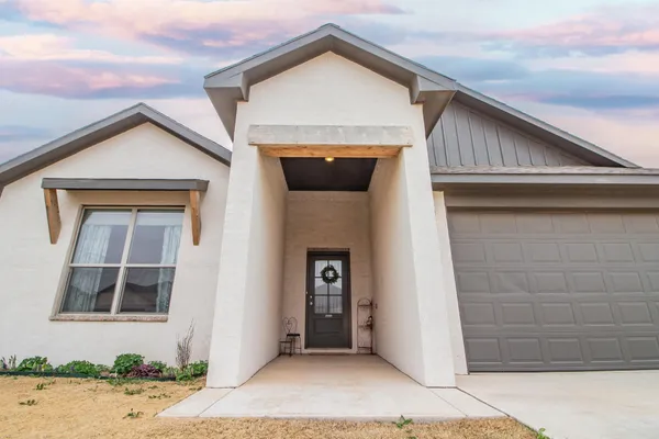 $305,000 | 7613 60th Street, Lubbock, TX 79407