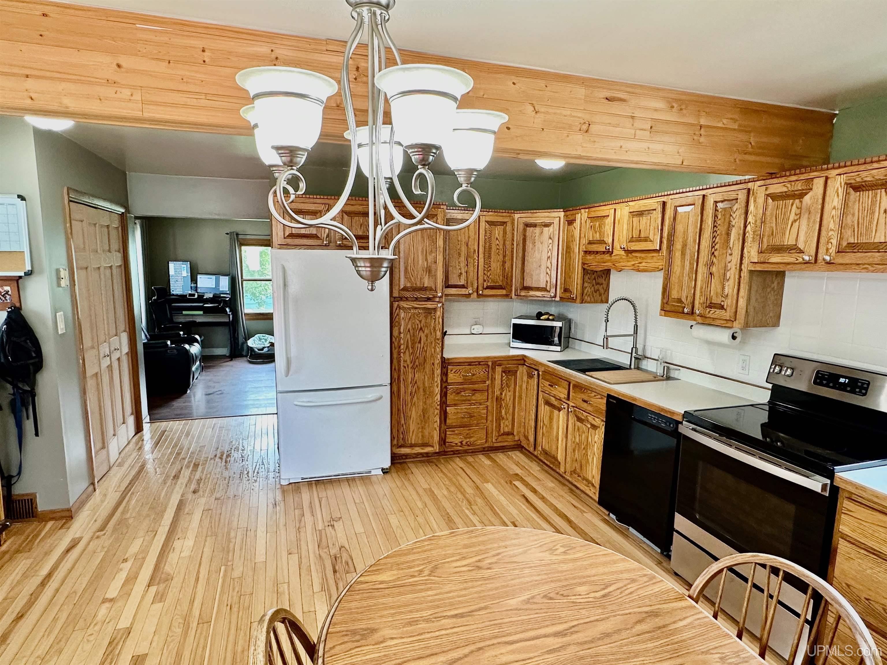 1855 Hewitt Street Ishpeming, MI 49849 - Photo 4 of 20 Gallery Image 4