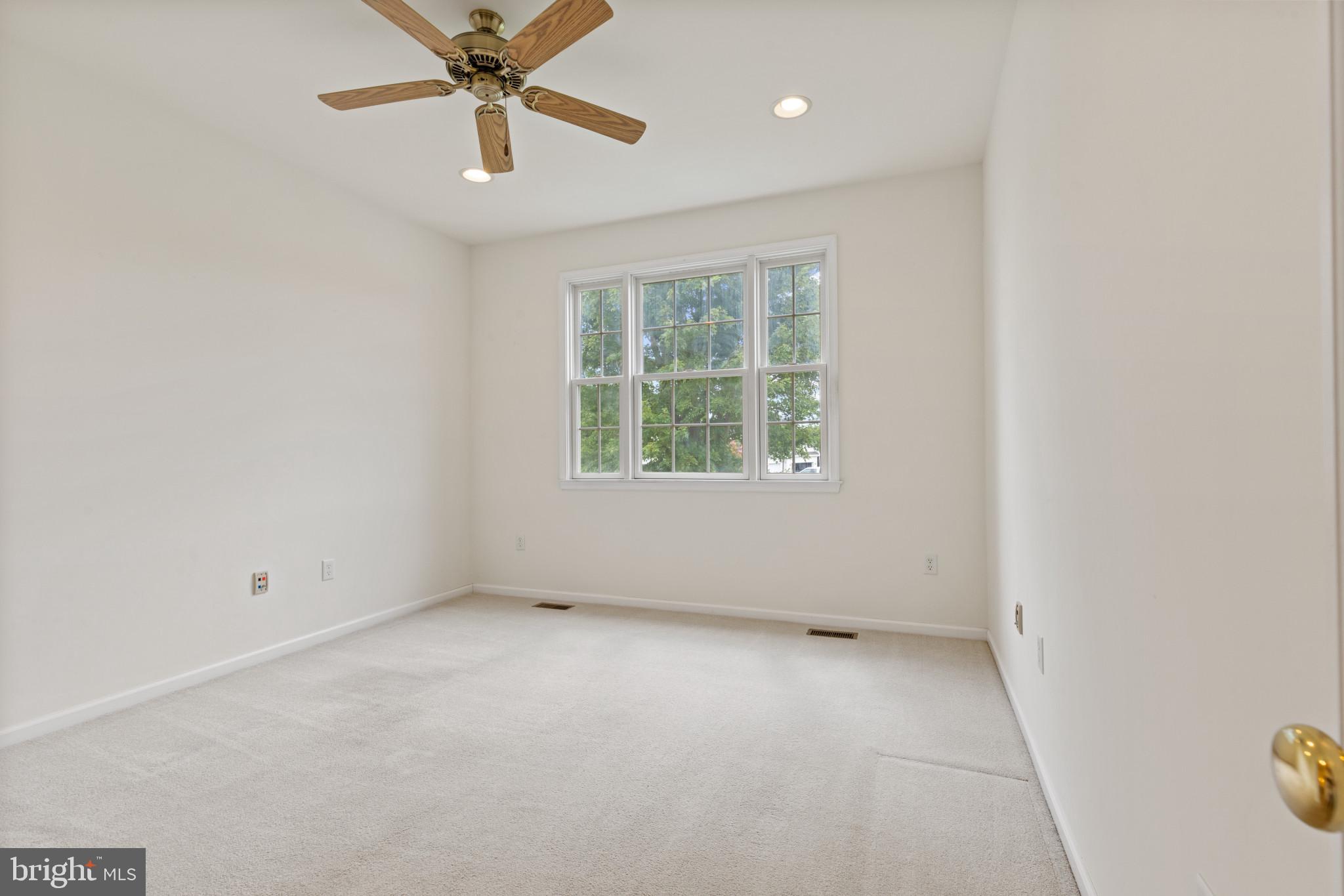 203 Beck Farm Road Centreville, MD 21617 - Photo 20 of 46 Front office with recessed lighting & ceiling fan