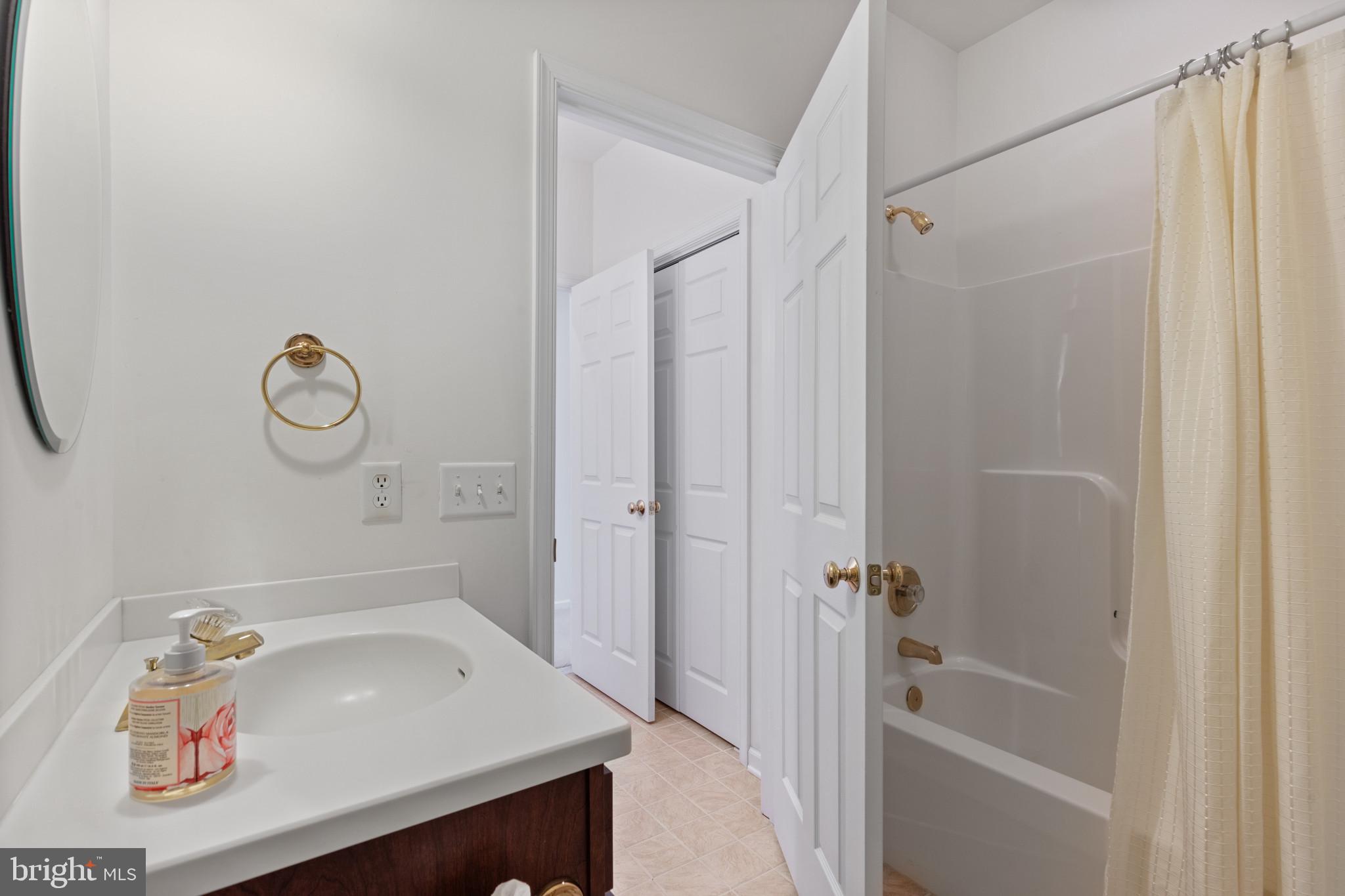 203 Beck Farm Road Centreville, MD 21617 - Photo 21 of 46 Full Hall Bath-a 2nd vanity with toilet & shower
