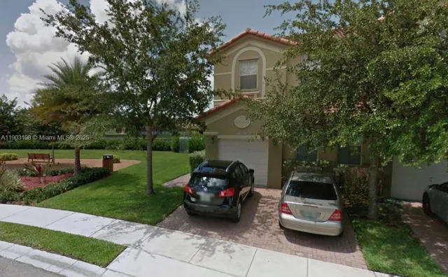 $3,300 | 10983 Northwest 79th Street, Doral, FL 33178